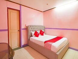 OYO 790 Mango Inn