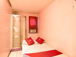 OYO 790 Mango Inn