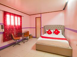 OYO 790 Mango Inn