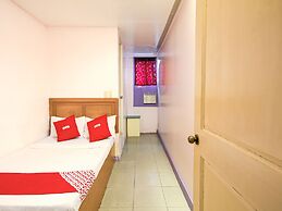 OYO 790 Mango Inn