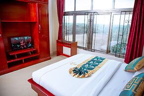Greenlight Hotel