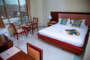 Greenlight Hotel