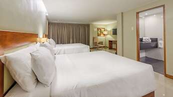 Golden Palm Resort