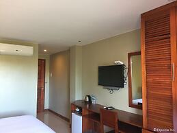 Golden Palm Resort