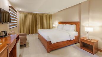 Golden Palm Resort