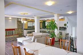 Theofilos Classic Hotel