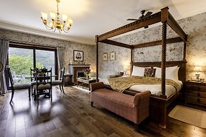 The Whispering Pine Lodge