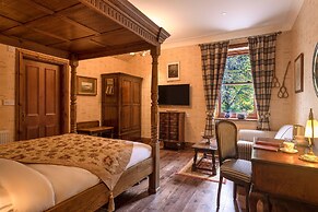 The Whispering Pine Lodge