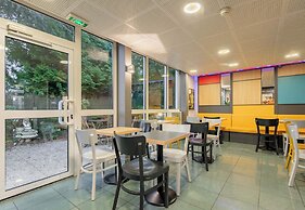 B&B HOTEL Douai Parc des Expos Cuincy