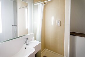 B&B HOTEL Mulhouse Centre