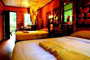 Khao Sok Tree House