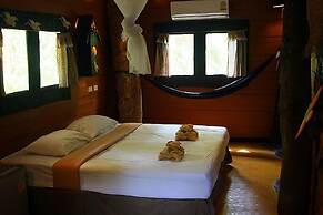 Khao Sok Tree House