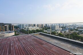 Aqueen Hotel Paya Lebar