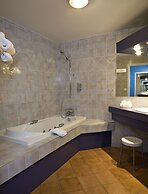 Logis Hôtel Restaurant Spa Parenthèse