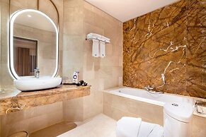 Fox Hotel Nagoya Batam