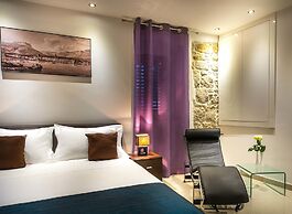 Split Oasis Apartments