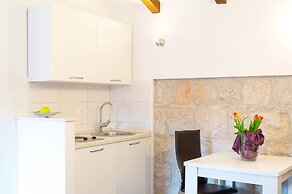 Split Oasis Apartments