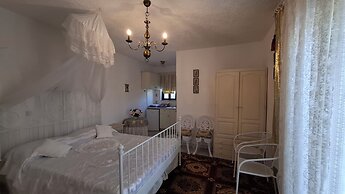Castellino Studios