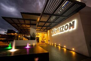 Hotel Horizon and Convention Center