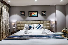 Hotel Blue Stone - Nehru Place