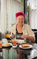 Reds Residency - Homestay