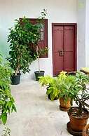 Reds Residency - Homestay