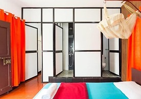 Reds Residency - Homestay