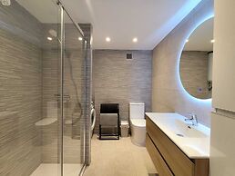 Apartamentos La Roca Rentals