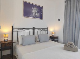 Apartamentos La Roca Rentals