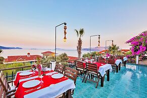 Amphora Hotel
