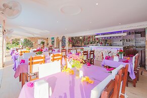 Amphora Hotel