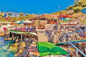 Amphora Hotel
