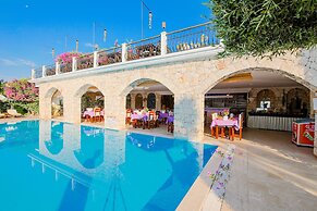 Amphora Hotel