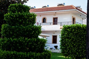 Anixis Hotel