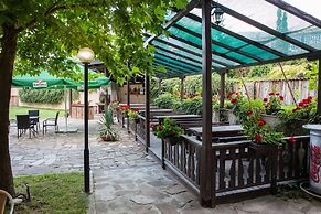 Casa Karina Hotel