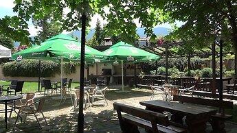 Casa Karina Hotel