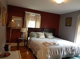Ye Olde Walkerville Bed & Breakfast