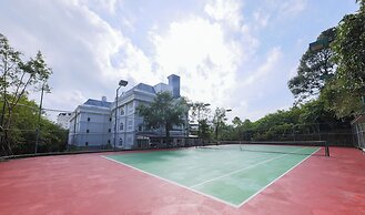 Boulevard Hotel