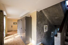 Triple Palms House