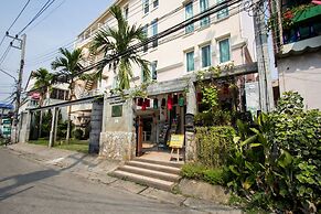 Triple Palms House