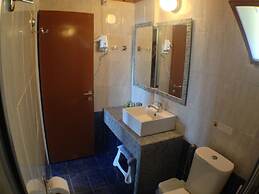 Politia Hotel