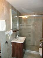 Happy Caretta Hotel