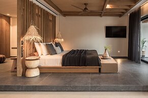 The Syntopia Hotel
