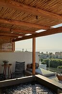 The Syntopia Hotel