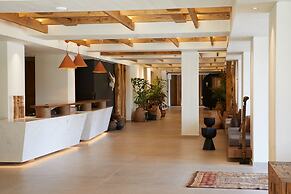 The Syntopia Hotel