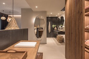 The Syntopia Hotel
