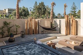 The Syntopia Hotel