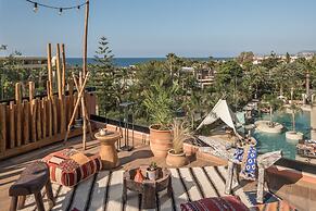 The Syntopia Hotel