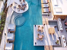 The Syntopia Hotel