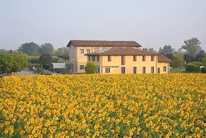 Ca' del Rio Resort